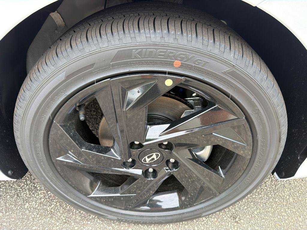 New 2026 White Hyundai SEL Sport image 12