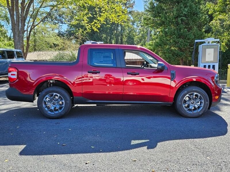 2025 Ford Maverick XLT - Photo 14