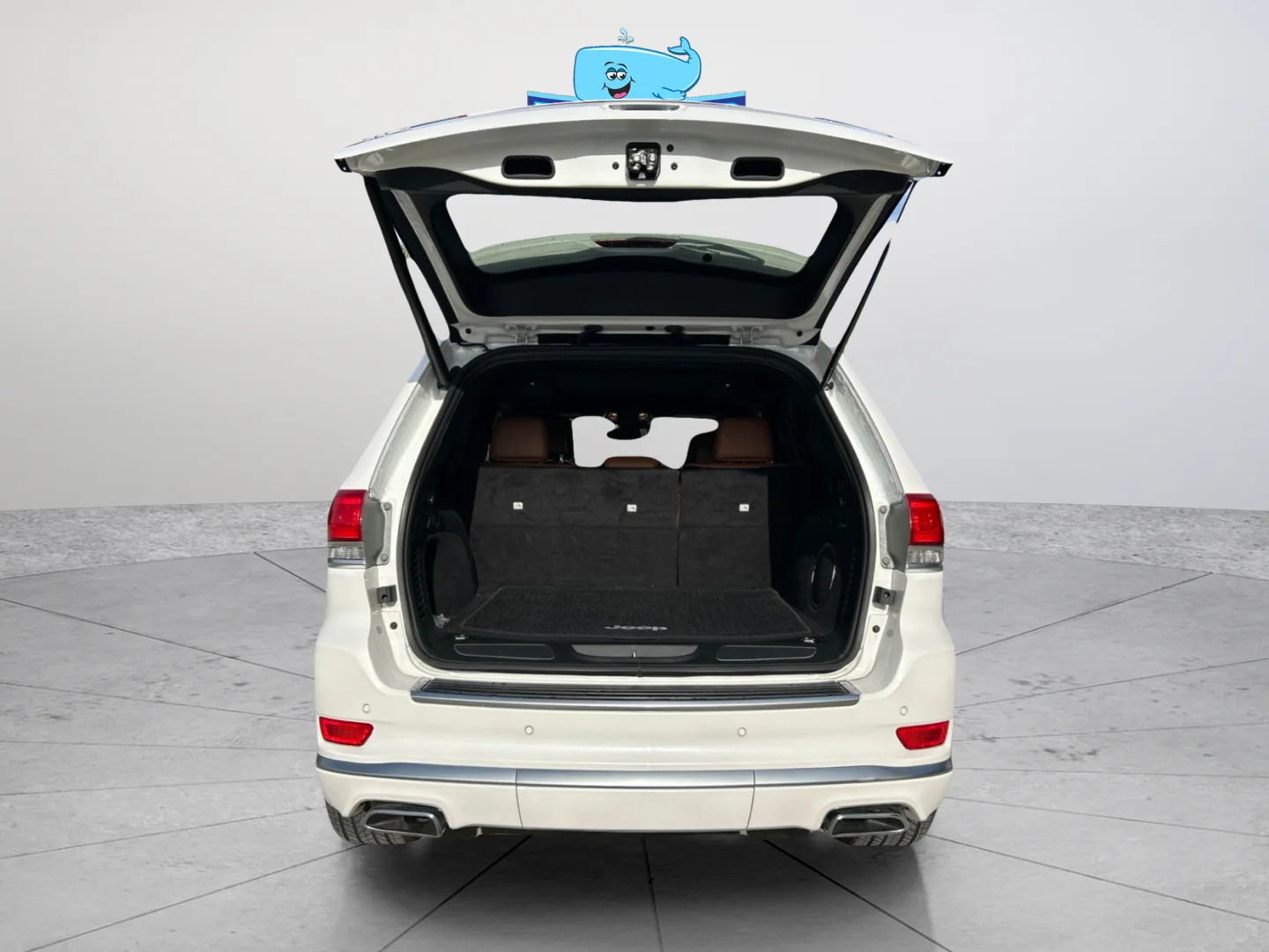 Used 2021 Ivory Jeep Summit image 38