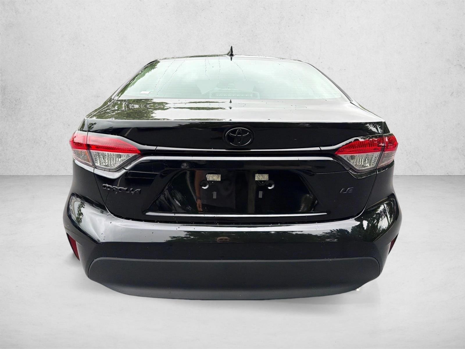 New 2026 Midnight Black Metallic Toyota LE image 4
