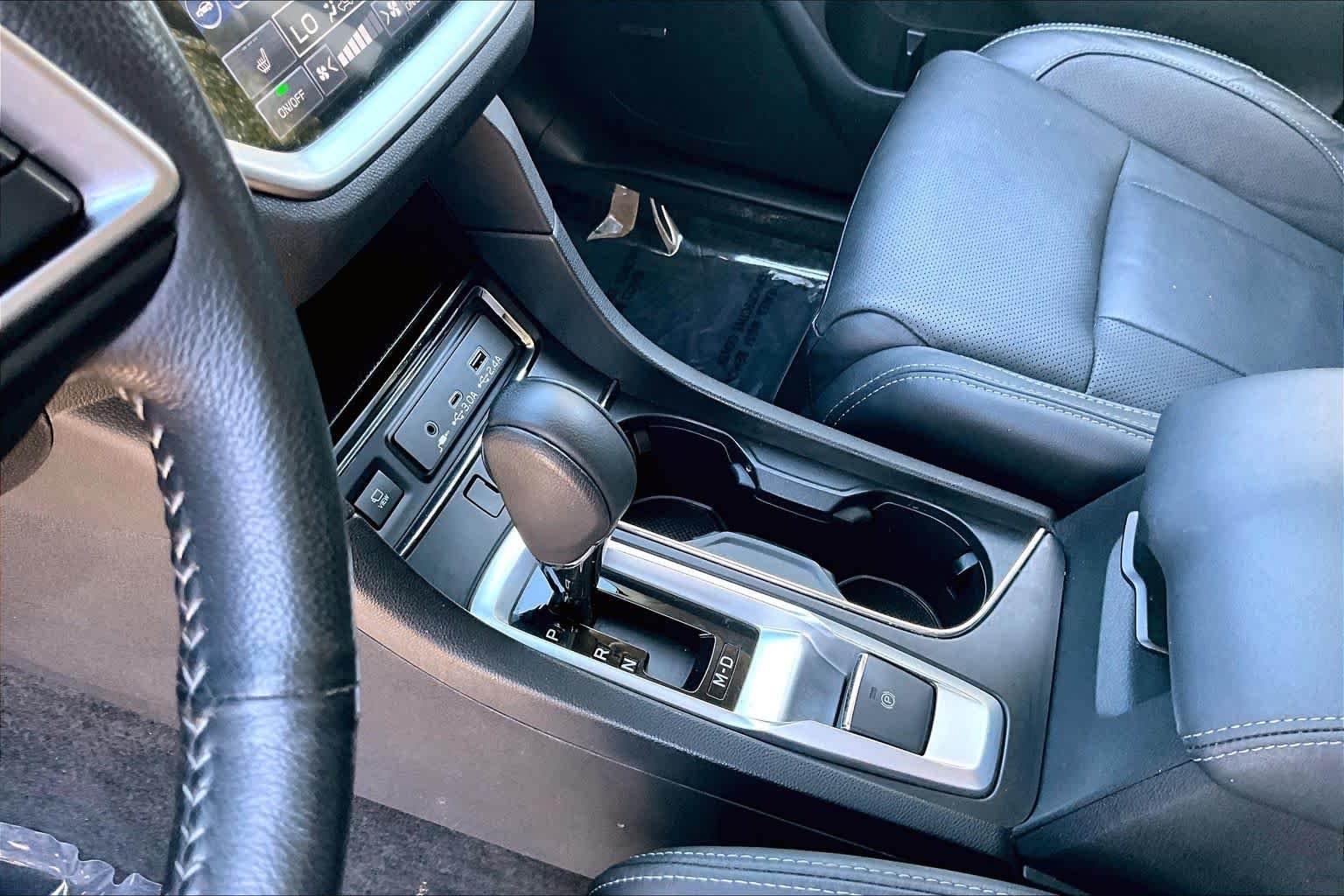 Used 2023 Ice Silver Metallic Subaru Limited image 17