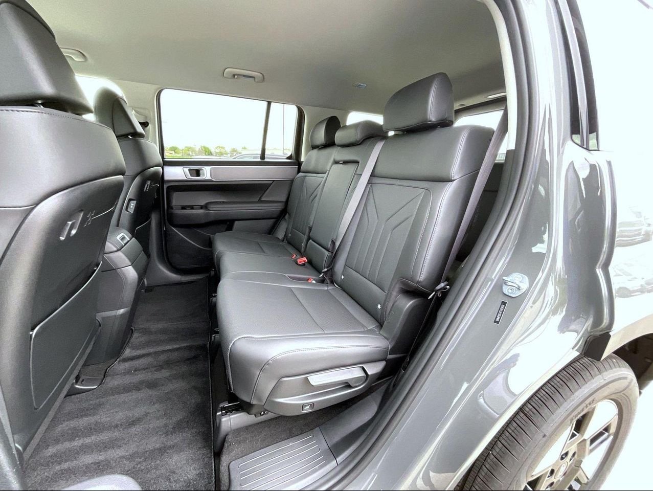 New 2026 Gray Hyundai SEL image 22