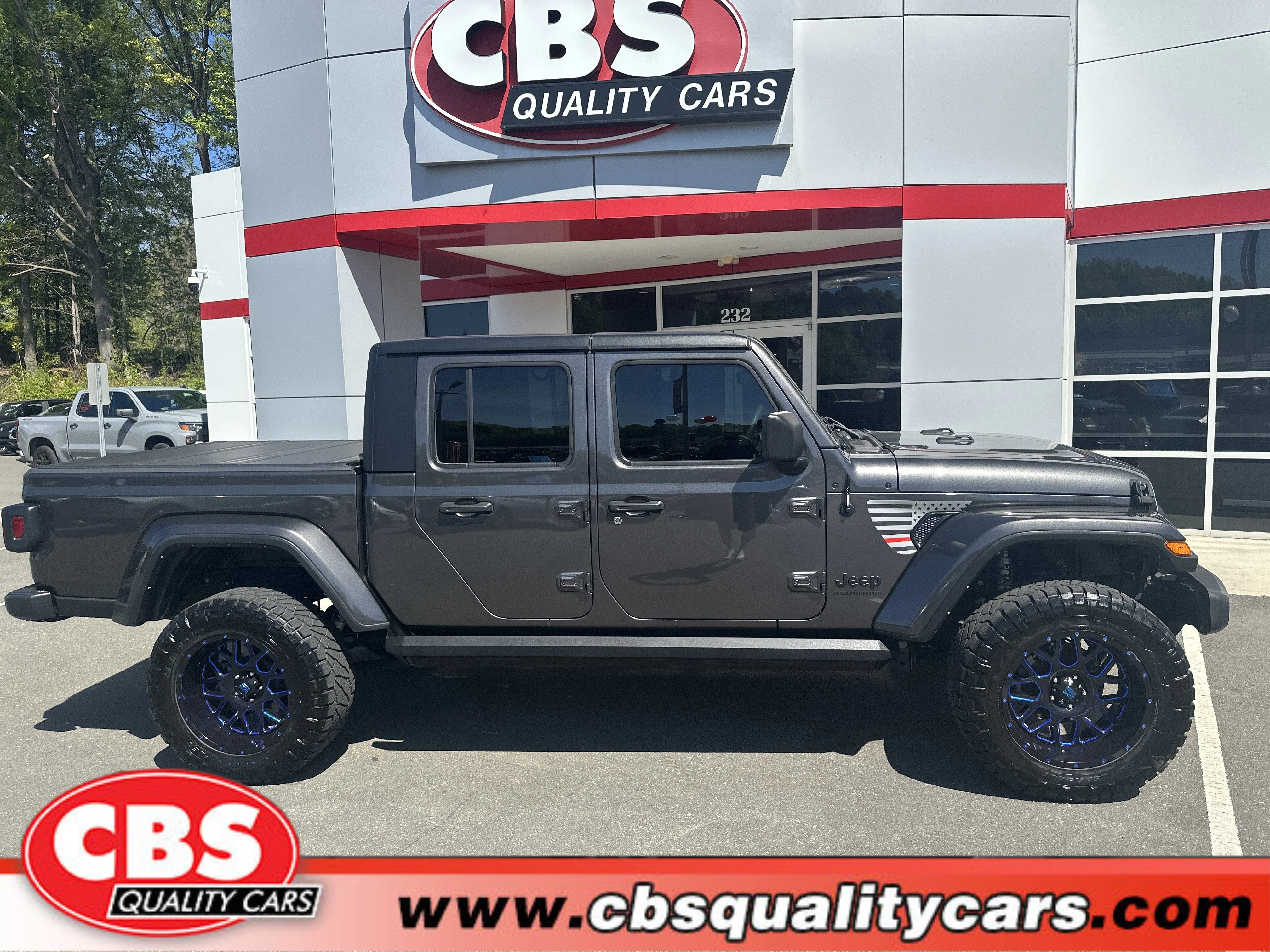 2023 Jeep Gladiator Sport S's photo