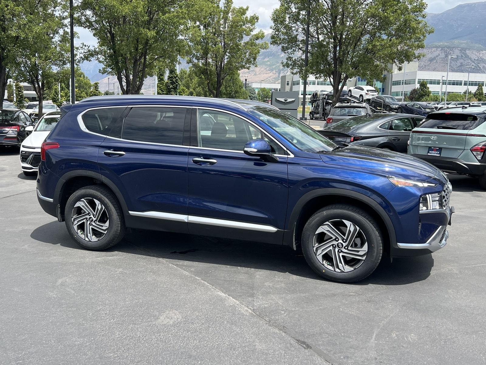 Certified Used 2022 Stormy Sea Hyundai SEL image 5
