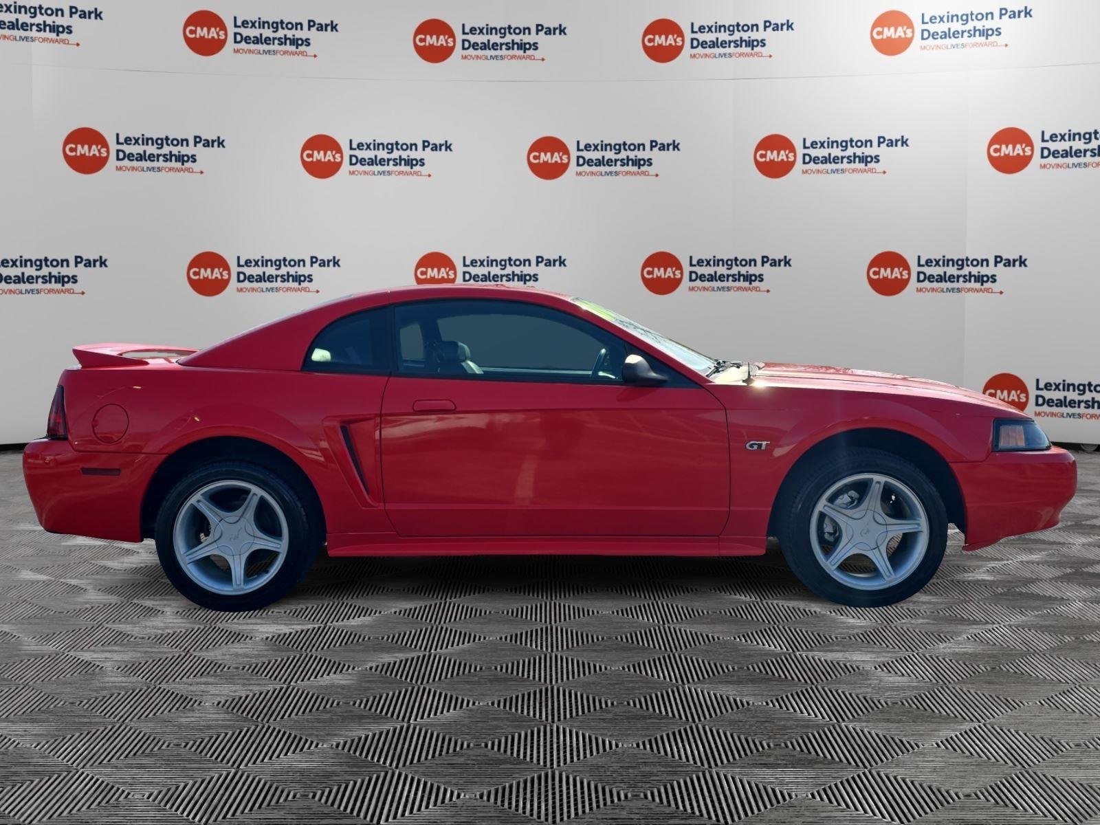 Used 2000 Laser Red Ford GT image 8