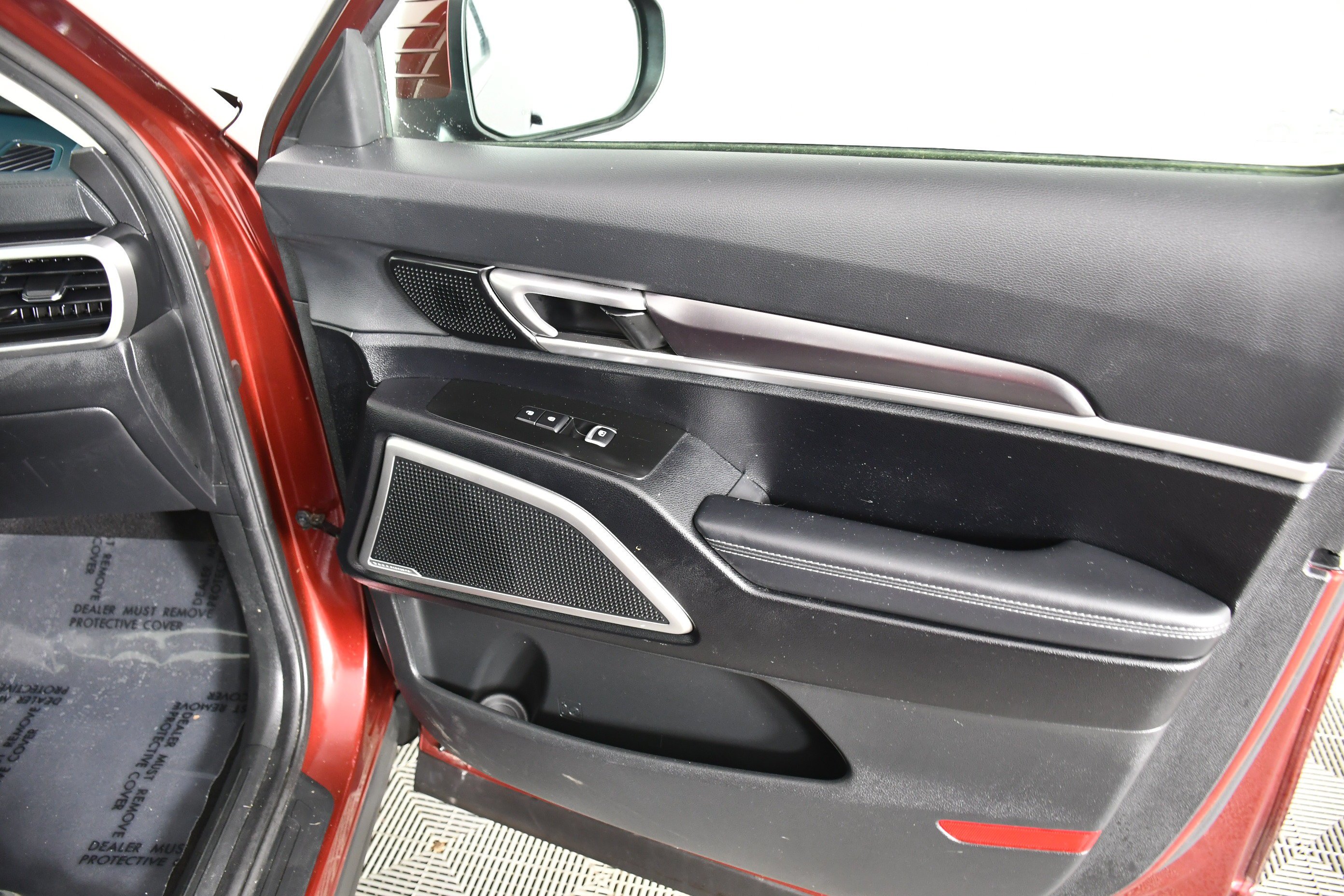 Used 2023 Dawning Red Kia S image 39