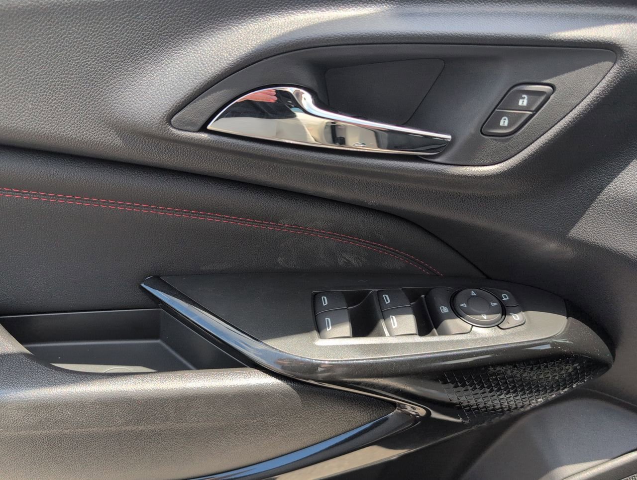 2026 Chevrolet Trax RS - Photo 21