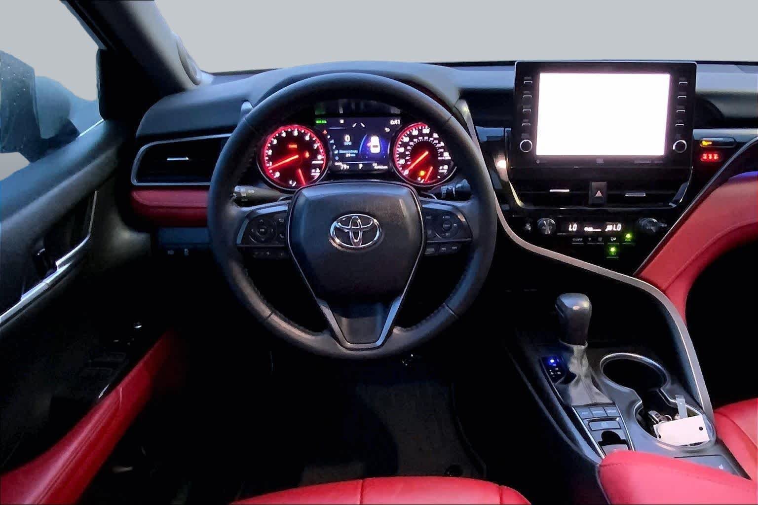 Used 2022 Midnight Black Metallic Toyota XSE image 5