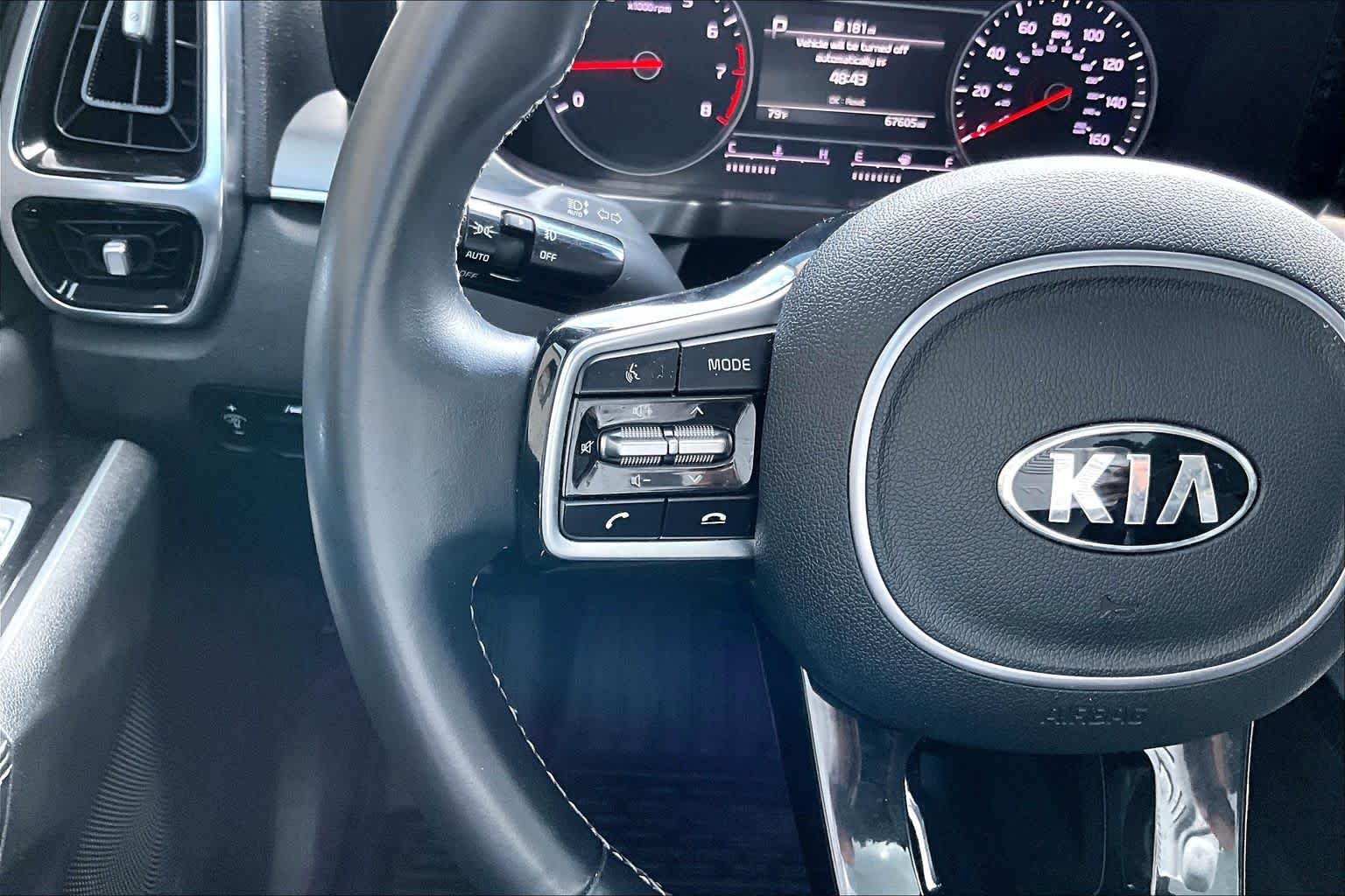 Used 2021 Sparkling Silver Kia SX image 24