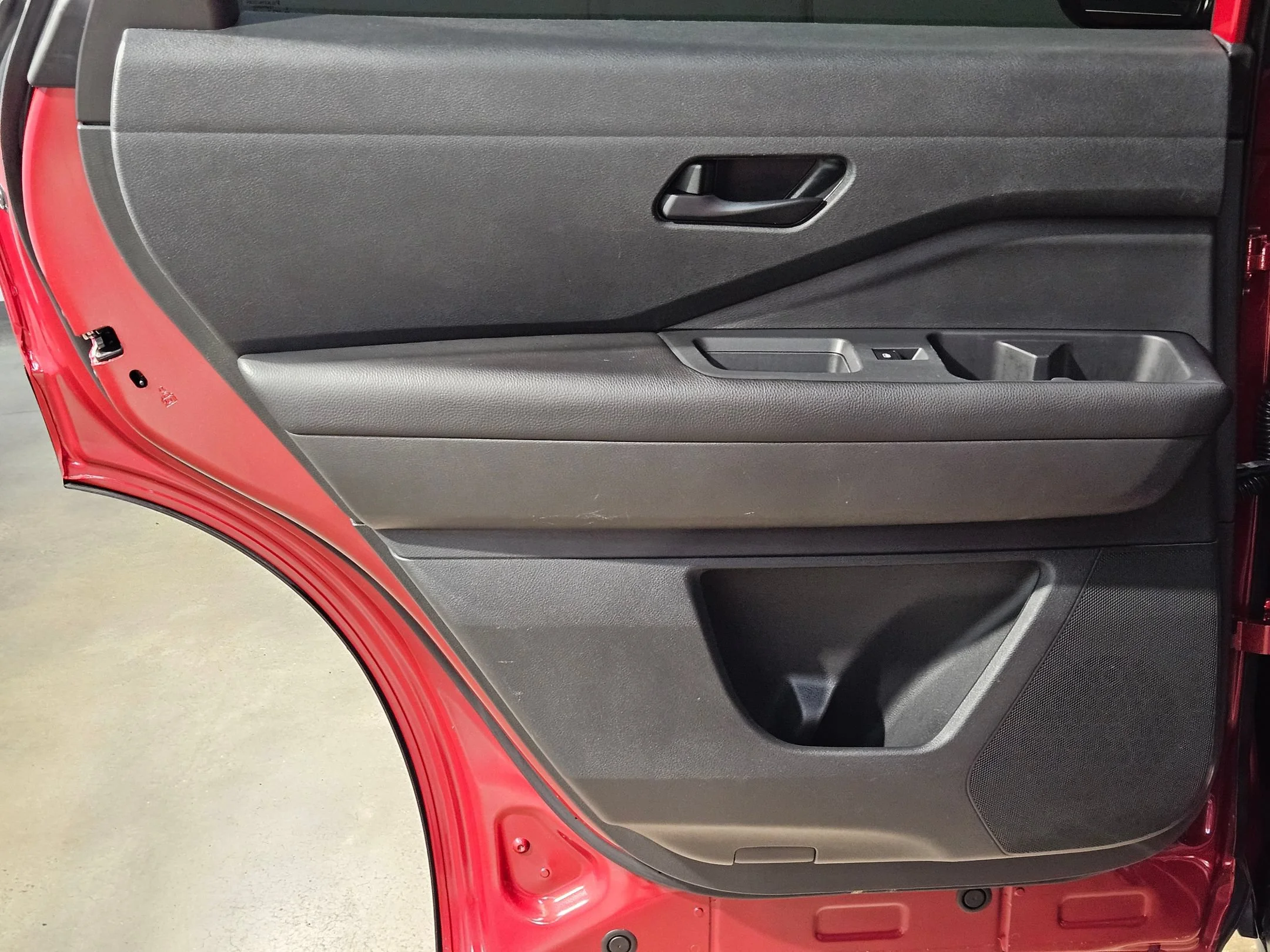 Used 2023 Scarlet Ember Tintcoat Nissan SV image 33