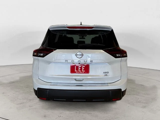 New 2026 White Nissan SV image 4