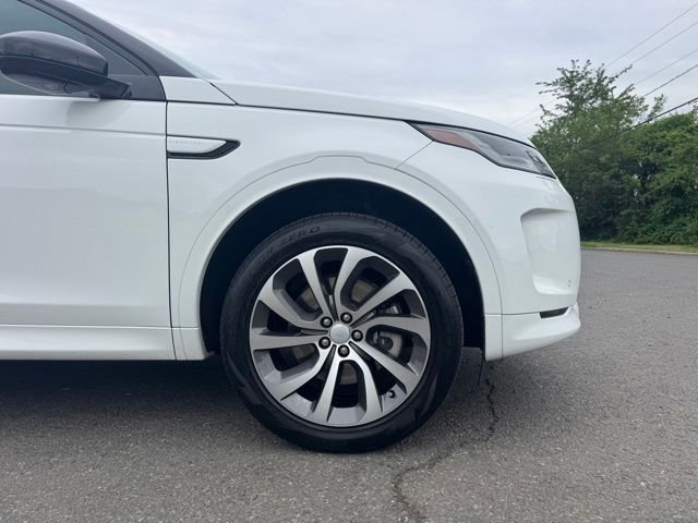 Used 2023 White Land Rover SE R-Dynamic image 9