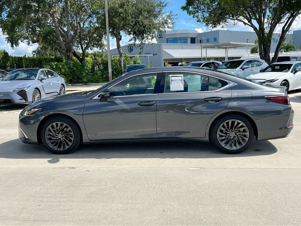 Certified Used 2024 CLOUDBURST GRAY Lexus 350 Luxury image 4