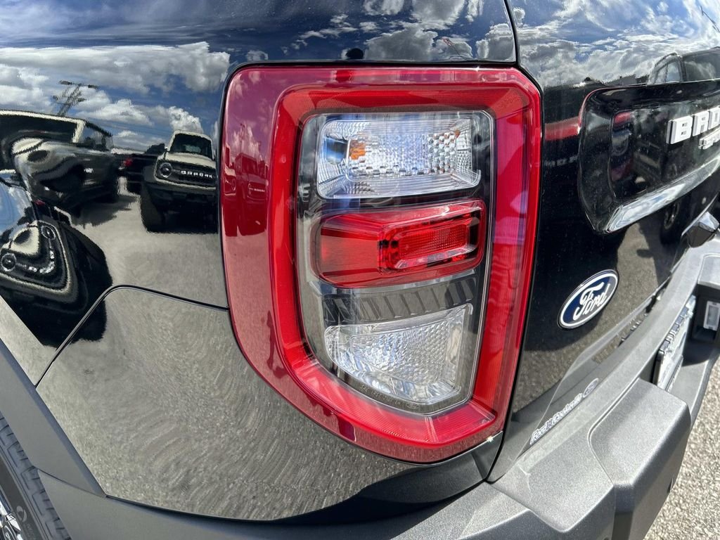New 2026 Shadow Black Ford Outer Banks® image 11