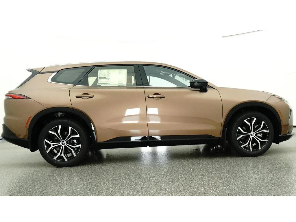 New 2026 Brown Toyota XLE image 27