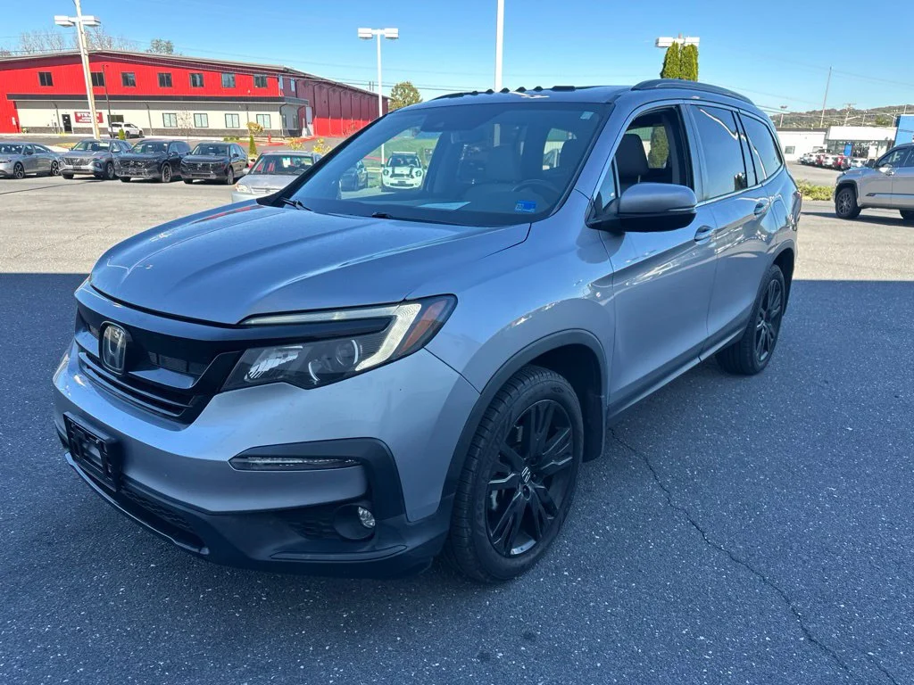 Used 2022 Lunar Silver Metallic Honda Special Edition image 8