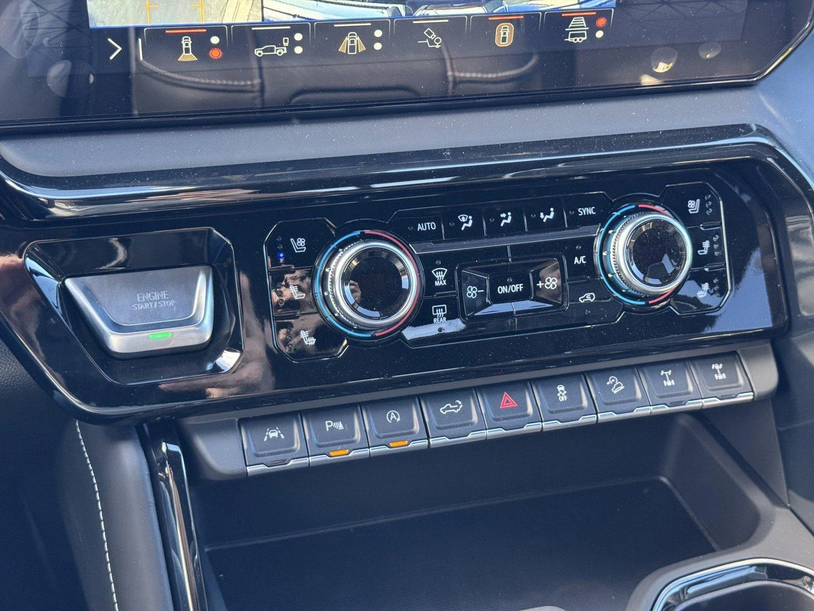 New 2026 Sterling Metallic GMC AT4X image 17