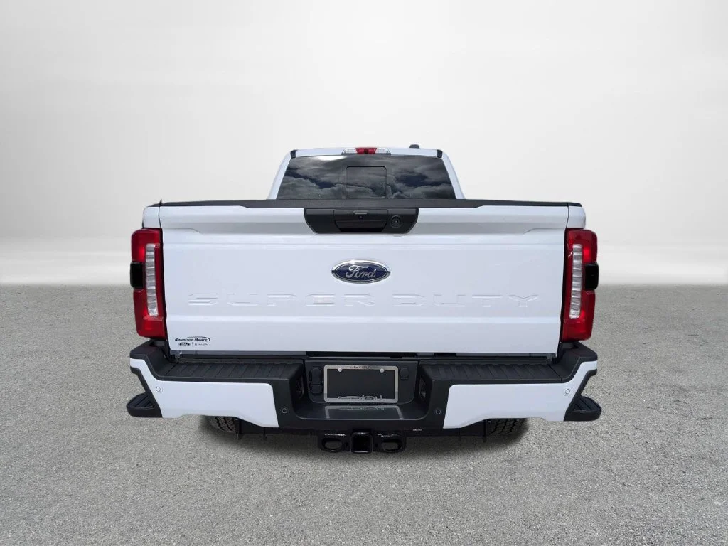 New 2026 Oxford White Ford F-250® XL image 4