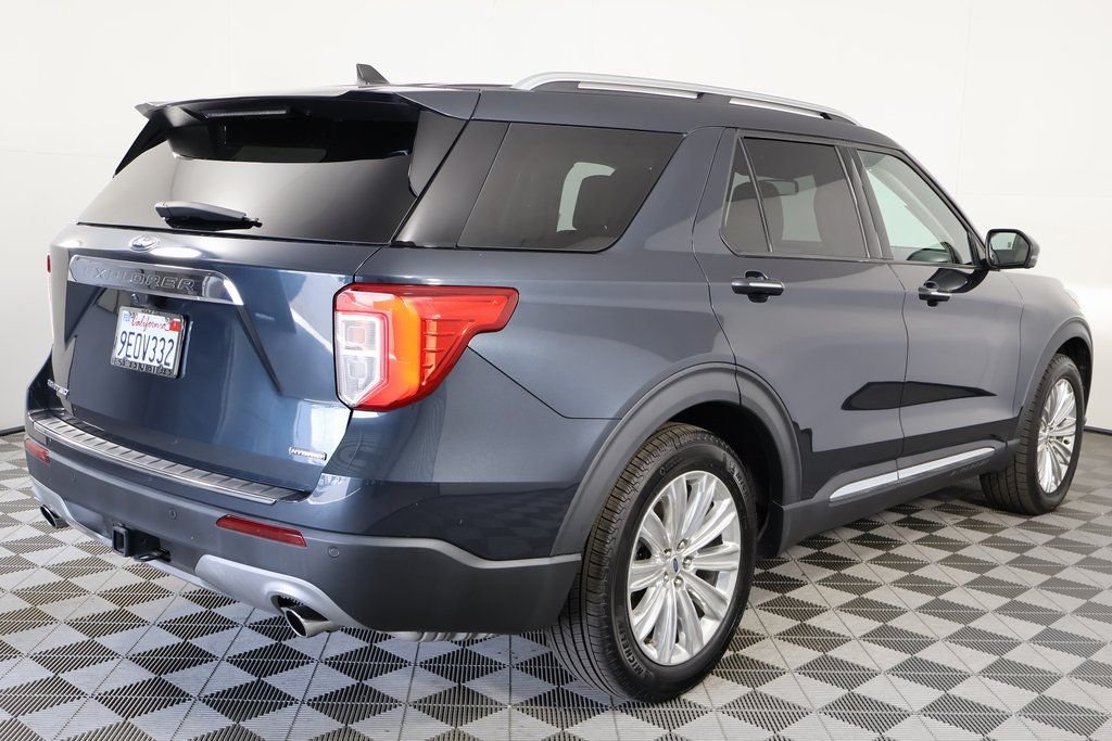 Used 2023 Blue Ford Limited image 4
