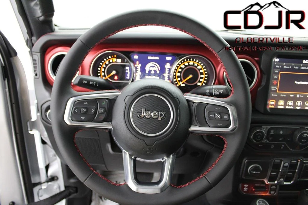 Used 2023 Silver Jeep Rubicon image 43