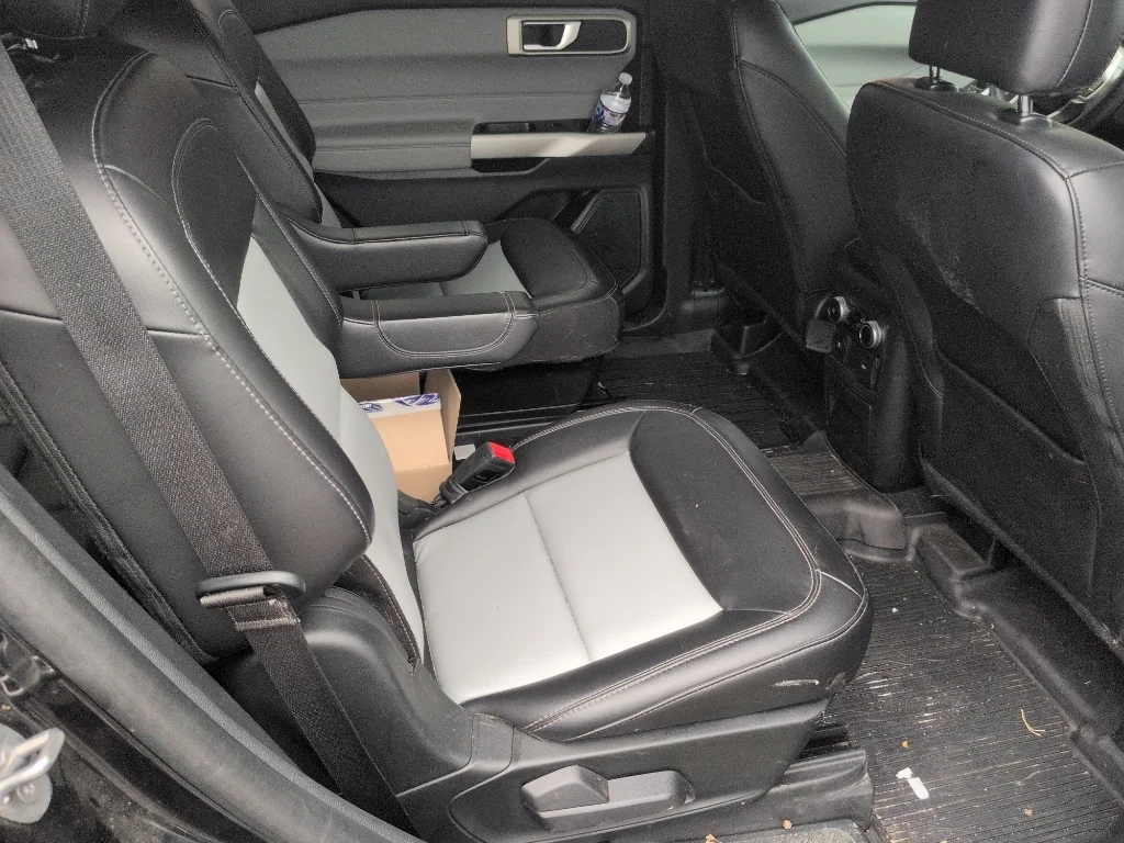 Used 2023 Agate Black Ford XLT image 10