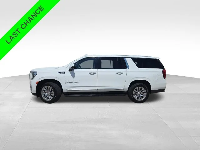 Used 2021 White GMC Denali image 2
