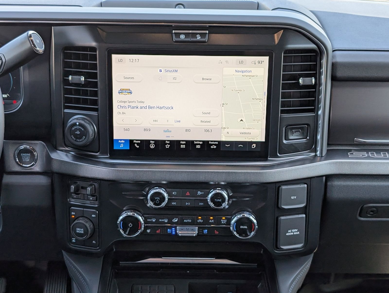 2026 Ford F-350 Super Duty Platinum - Photo 17