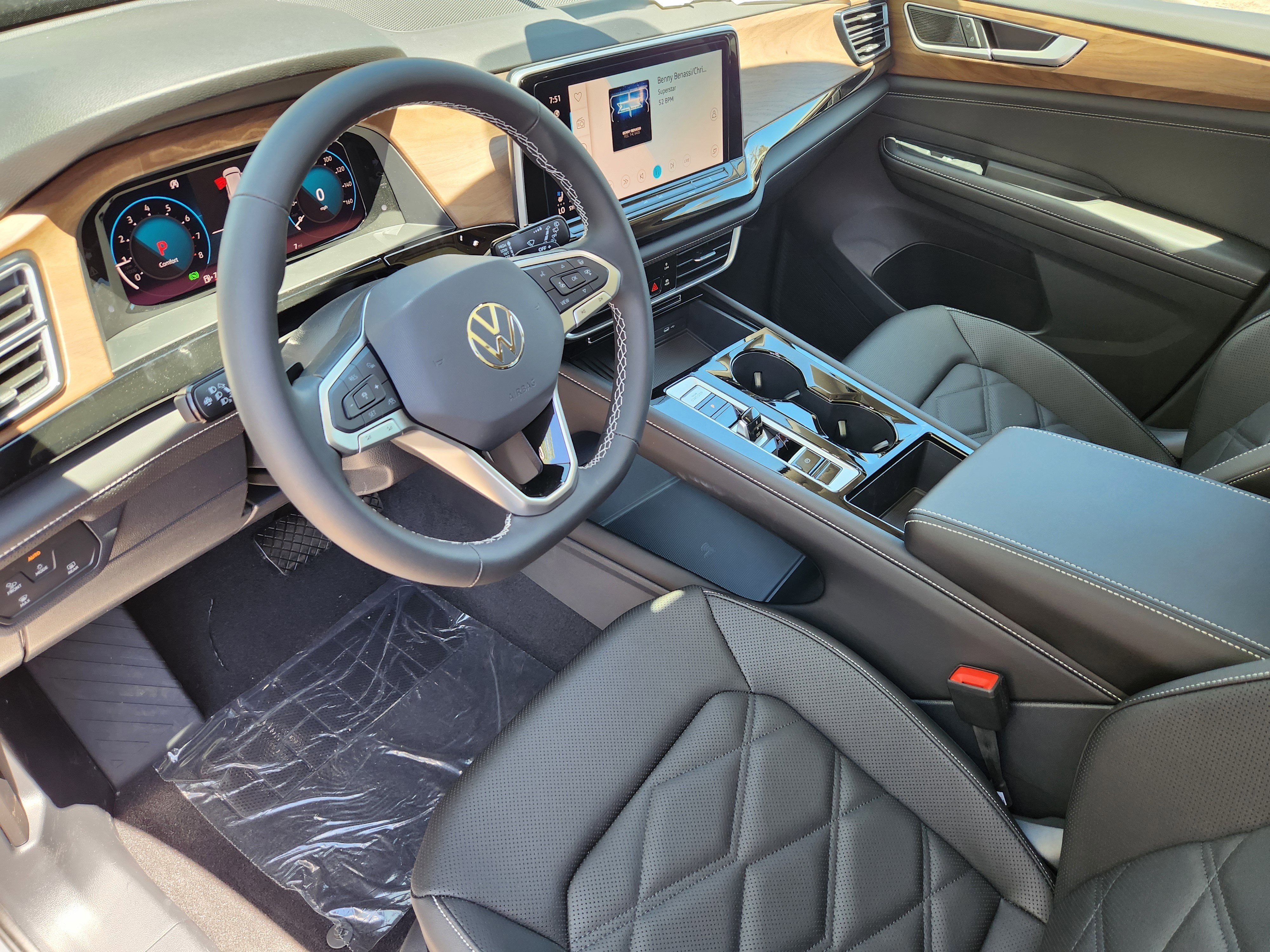 New 2026 Gray Volkswagen 2.0T SE w/Technology image 10