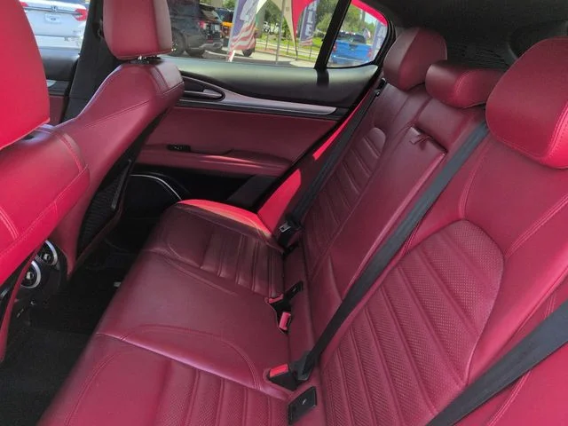 Used 2019 White Alfa Romeo Ti Sport image 14