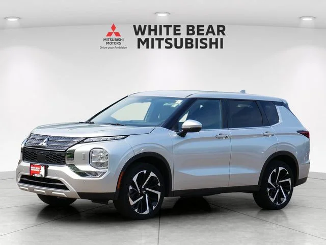 Used 2022 Mitsubishi Outlander SE with VIN JA4J4UA81NZ048852 for sale in White Bear Lake, Minnesota