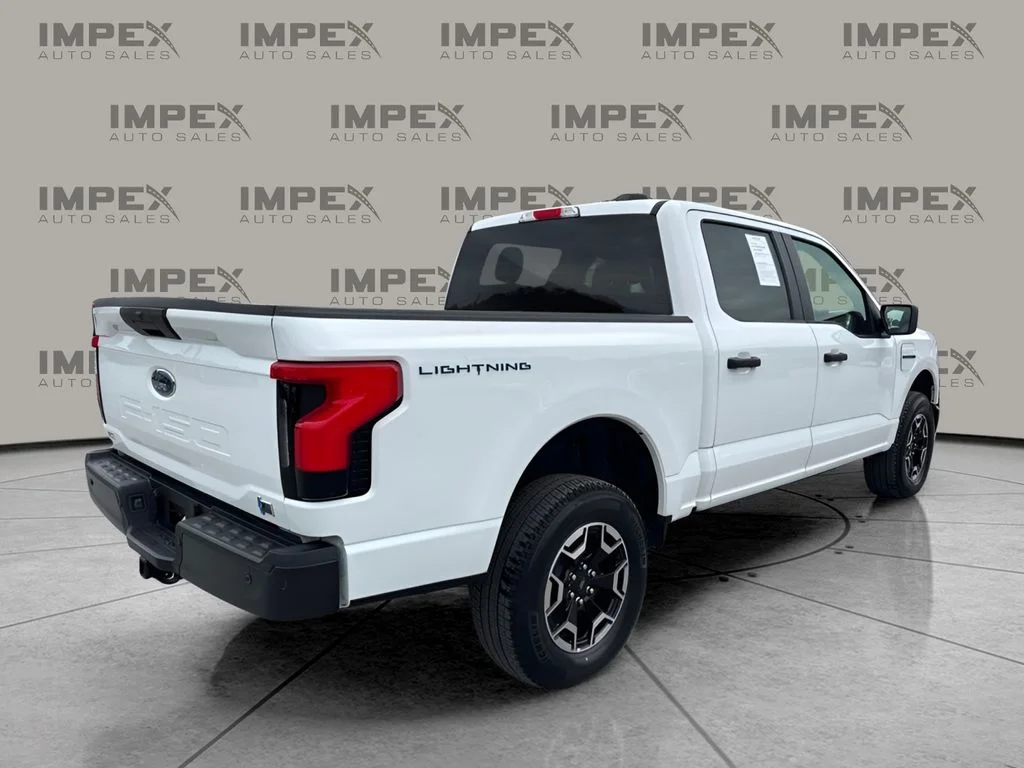 Used 2022 White Ford Pro image 5