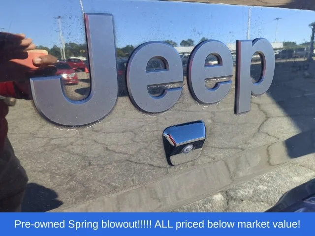 Used 2021 Black Jeep Overland image 13