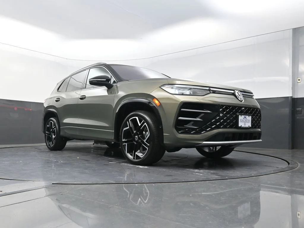 New 2026 Green Volkswagen 2.0T SEL R-Line image 22