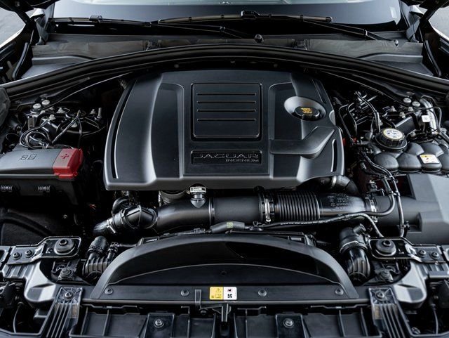 New 2026 Santorini Black Jaguar P250 R-Dynamic S image 31