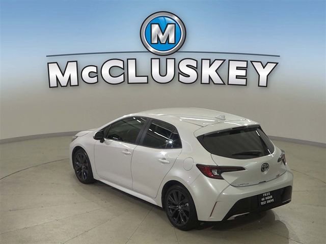 2025 Toyota Corolla Hatchback XSE - Photo 21