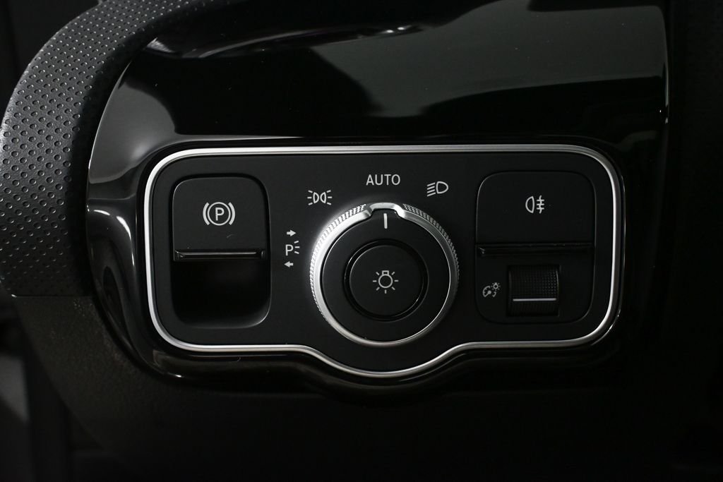 Certified Used 2026 Gray Mercedes-Benz CLA 250 image 9