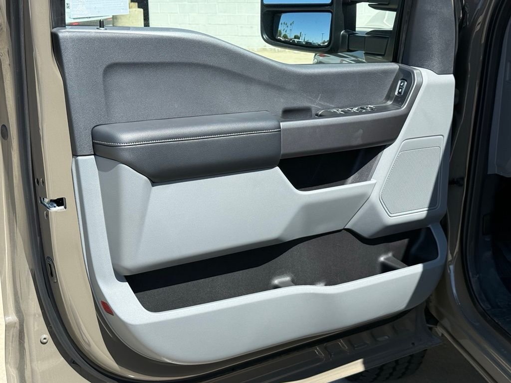 2026 Ford F-250 Super Duty XLT - Photo 14