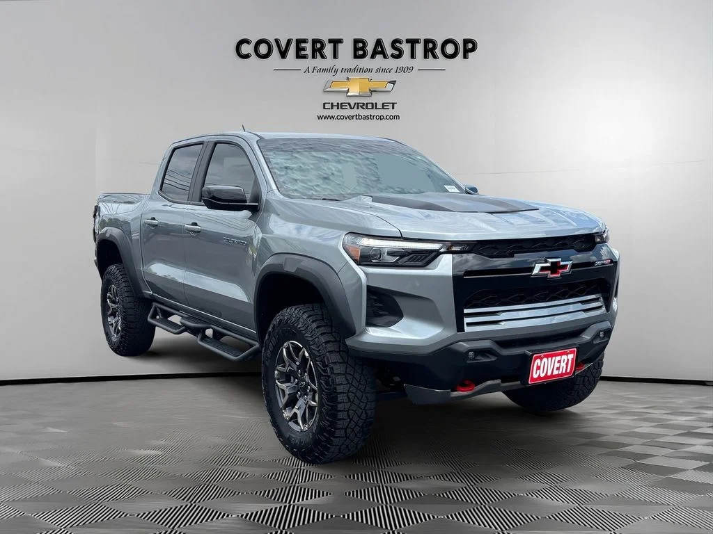Used 2024 Gray Chevrolet ZR2 image 7