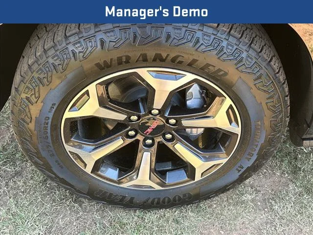 New 2026 Onyx Black GMC AT4 Ultimate image 19