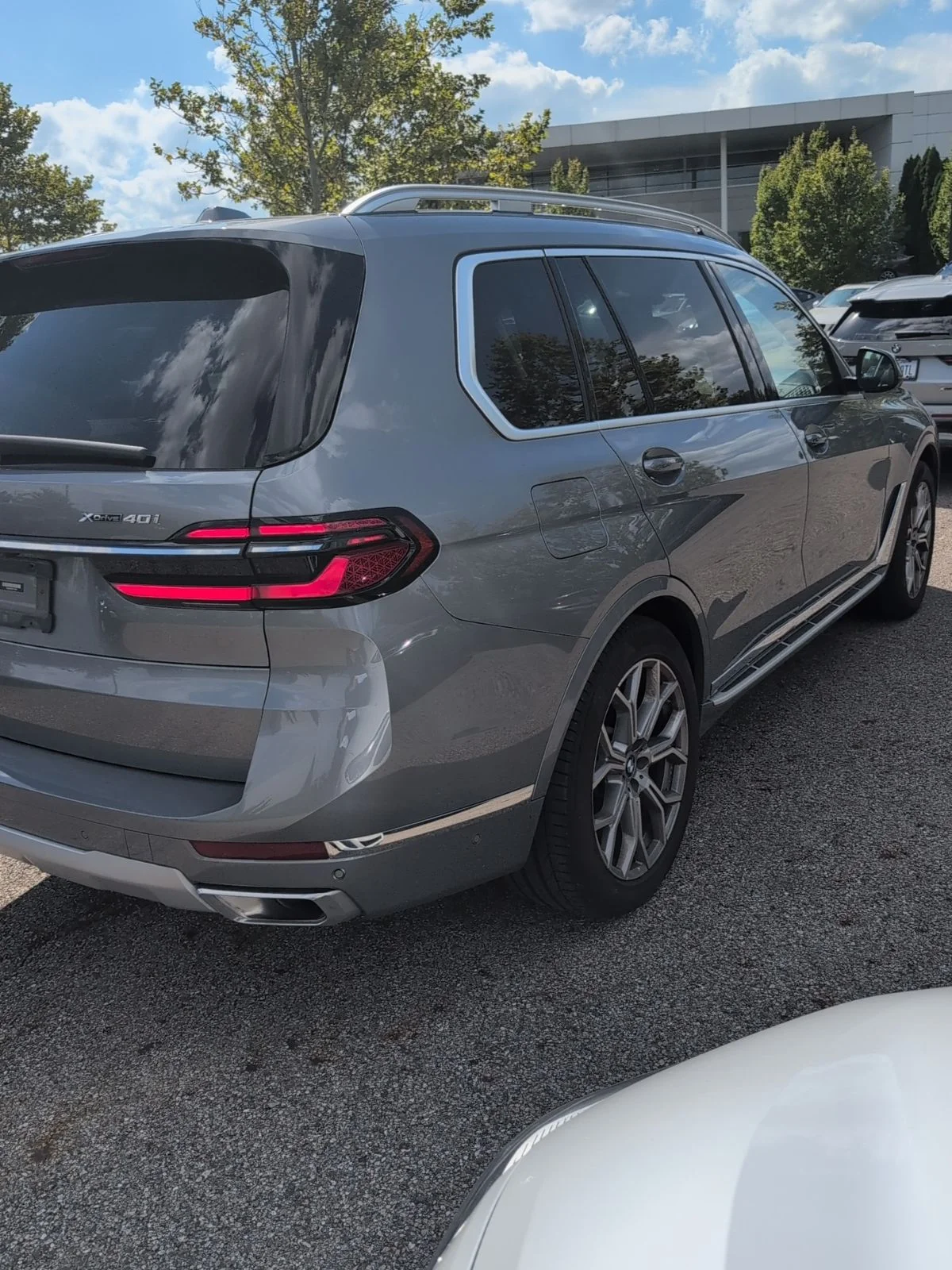 Used 2024 Gray BMW  image 5