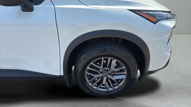 Used 2025 White/off-white Nissan S FWD image 32
