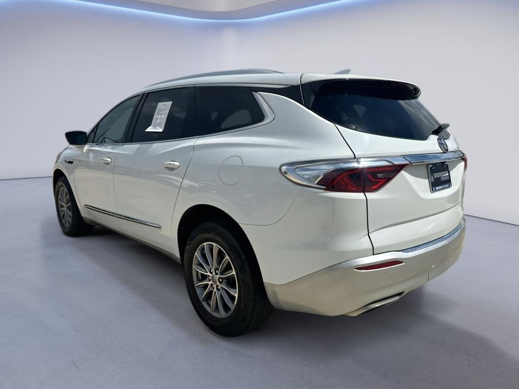 Used 2023 Summit White Buick Essence image 5