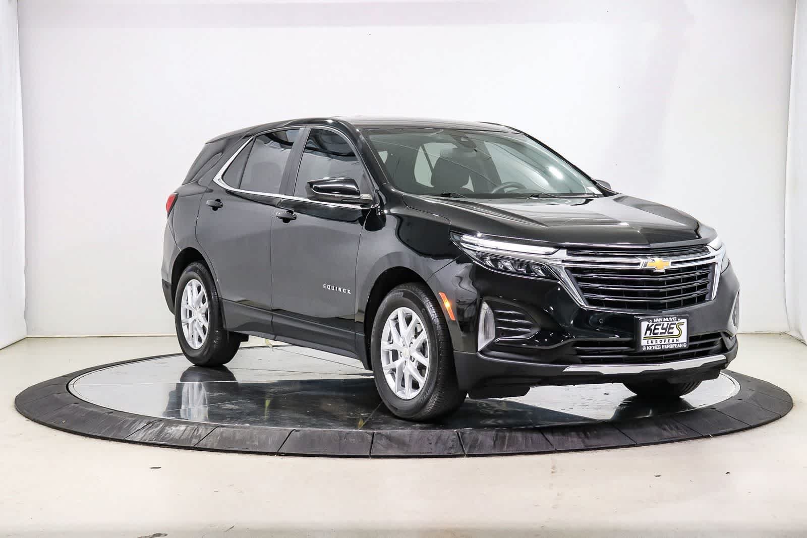 Used 2023 Mosaic Black Metallic Chevrolet LT image 5