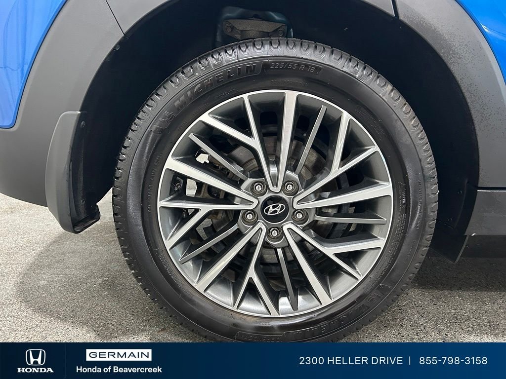 Used 2019 Aqua Blue Hyundai Limited image 10
