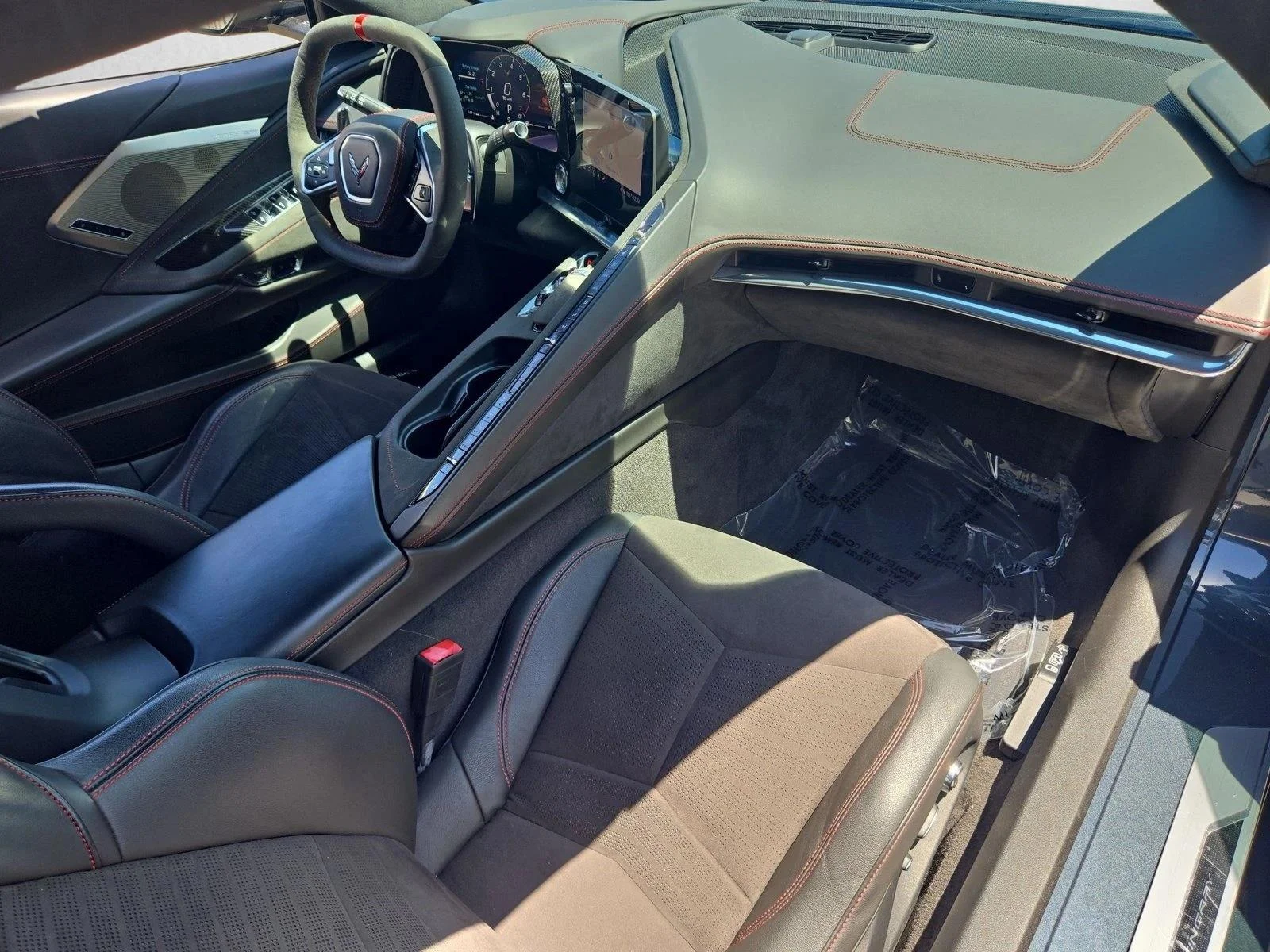 Used 2020 Shadow Gray Metallic Chevrolet 3LT image 19