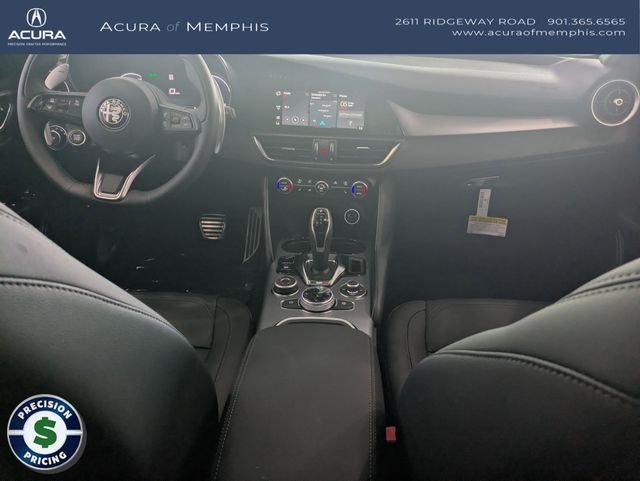 2025 Alfa Romeo Giulia Base - Photo 25