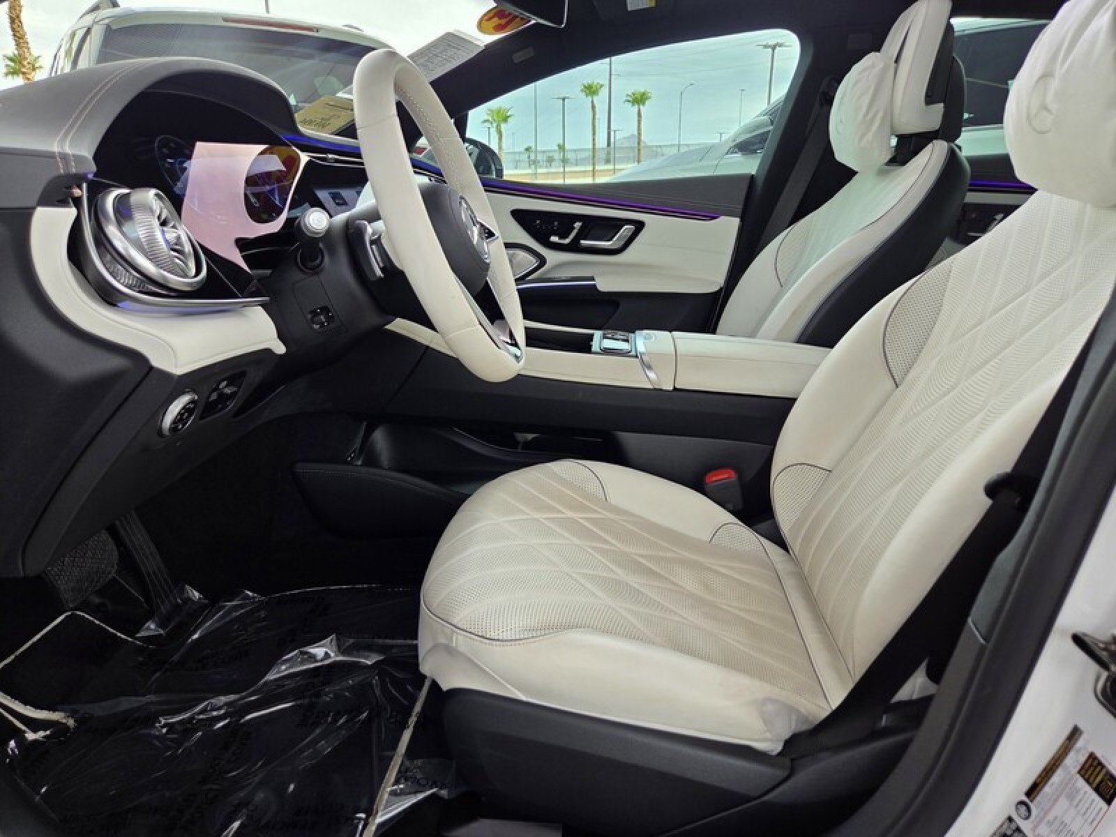 Certified Used 2024 MANUFAKTUR Moonlight White Metallic Mercedes-Benz EQS 580 image 13