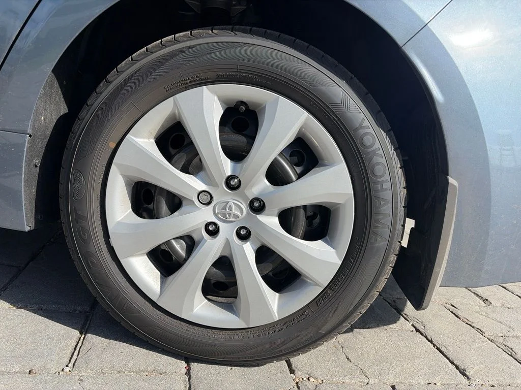 Used 2026  Toyota LE image 18