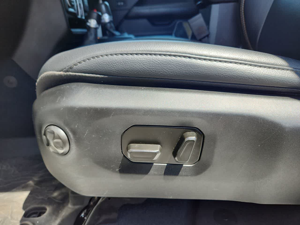Used 2024 Bright White Clearcoat Jeep Sahara image 13