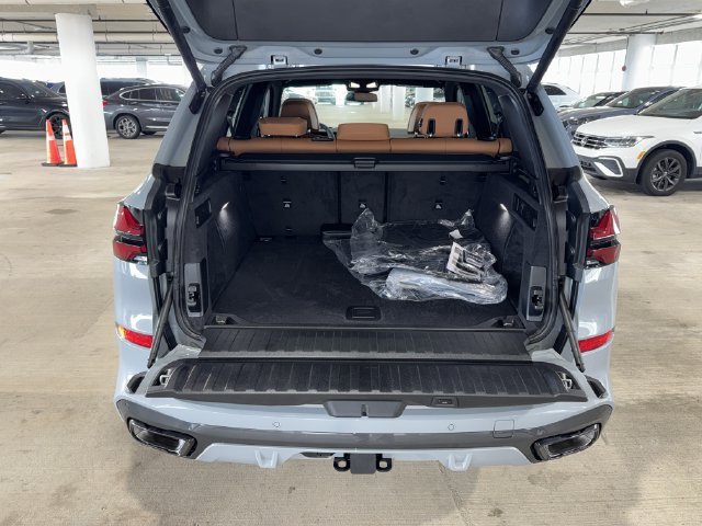New 2026 Brooklyn Grey Metallic BMW sDrive40i image 12